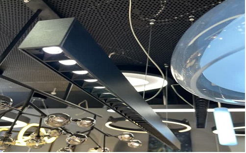 تصویر لامپ هالوژن خطی